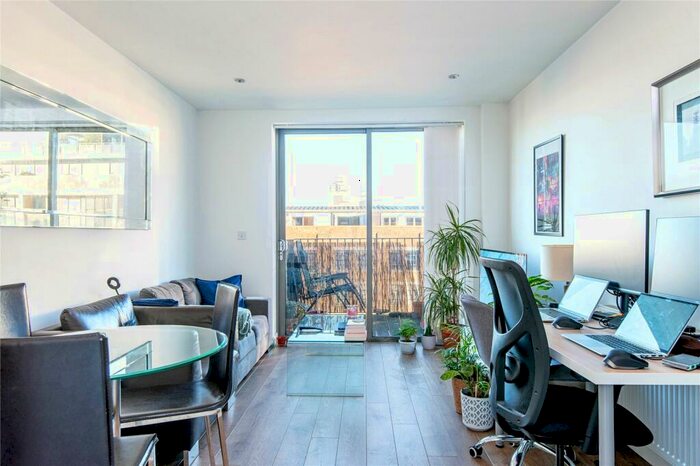 1 Bedroom Apartment To Rent In Essian Street, London, E1