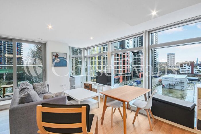 1 Bedroom Flat To Rent In Pan Peninsula, Pan Peninsula Square, Canary Wharf, London, E14