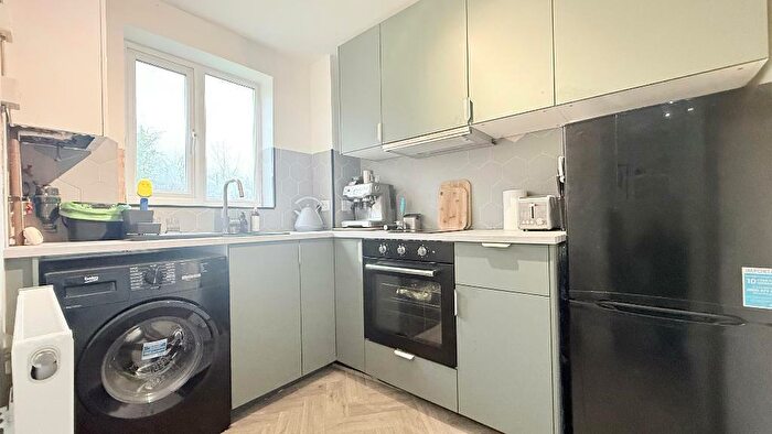 1 Bedroom Cluster House For Sale In Twigden Court, Leagrave, Luton, Bedfordshire, LU3