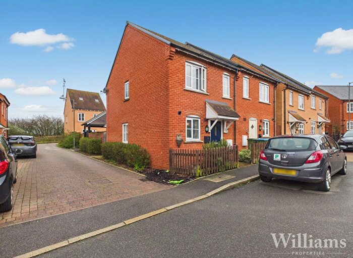 2 Bedroom Semi Detached House For Sale In Chaundler Drive, Aylesbury, HP19