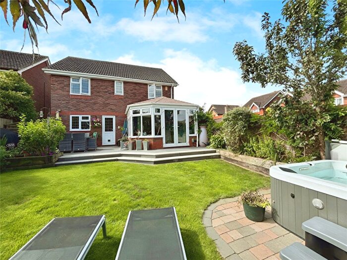 4 Bedroom Detached House For Sale In Fairhurst Drive, East Farleigh, Maidstone, Kent, ME15