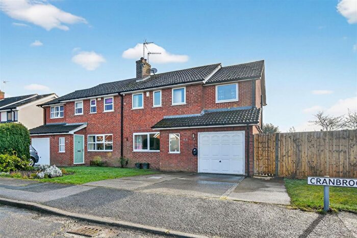 4 Bedroom Semi Detached House For Sale In Cranbrook Close, Wheldrake, YO19