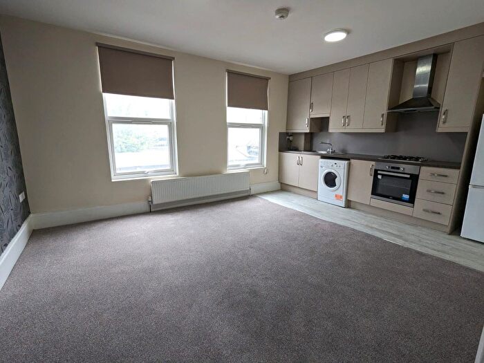 1 Bedroom Flat To Rent In Station Road, Willesden Junction, NW10