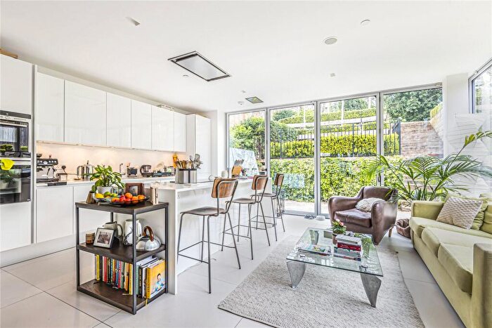 6 Bedroom Semi Detached House To Rent In Stanhope Gardens, Highgate, N6