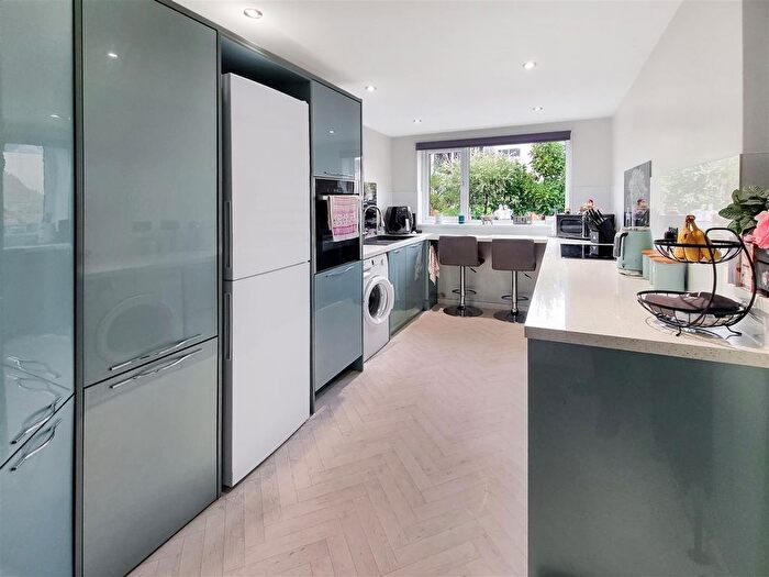 2 Bedroom Semi-detached Bungalow For Sale In Plymstock, Plymouth, PL9