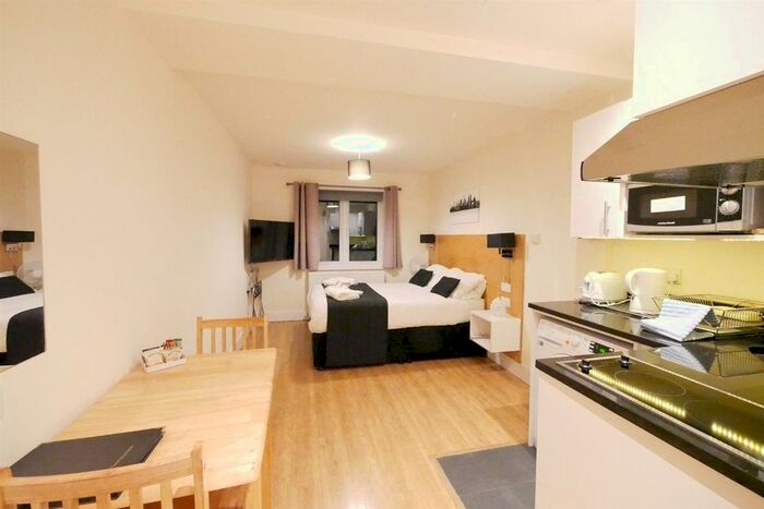 Studio To Rent In Fonthill Road, Finsbury Park, N4