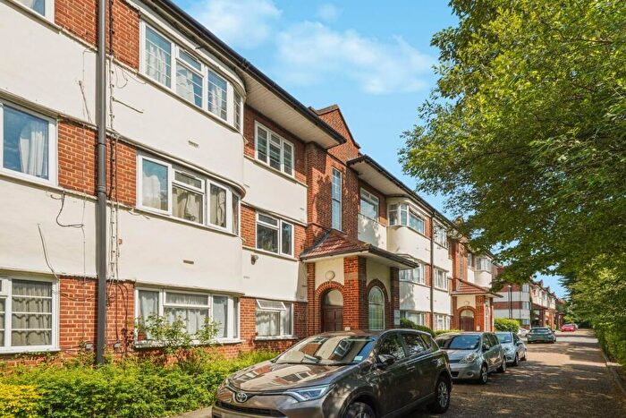 2 Bedroom Flat For Sale In Malvern Court, Alexandra Avenue, Harrow, HA2