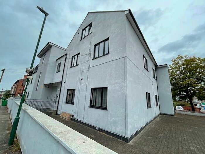 3 Bedroom Flat To Rent In Mansfield Road, Nottingham, NG5