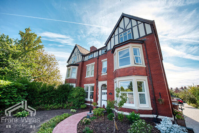 Flat To Rent In Blackpool Road, Lytham St Annes, Lancashire, FY8