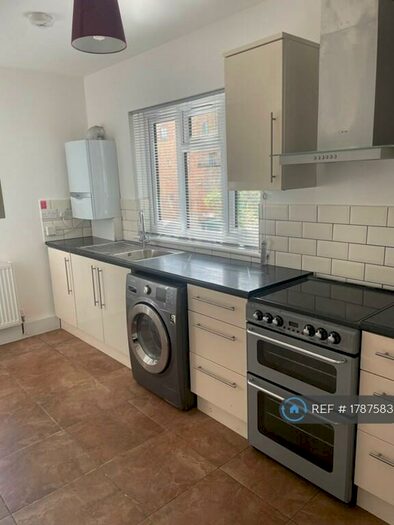 2 Bedroom Flat To Rent In Charlton Church Lane, London, SE7