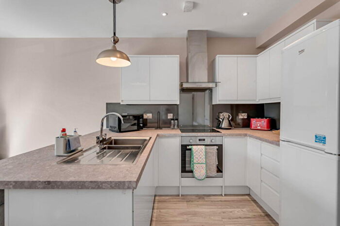 2 Bedroom Flat To Rent In Dereham Road, Norwich, Norfolk, NR2