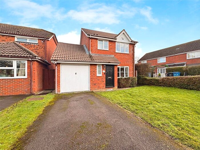3 Bedroom Detached House For Sale In Sherlock Lea, Eversley, Hook, RG27