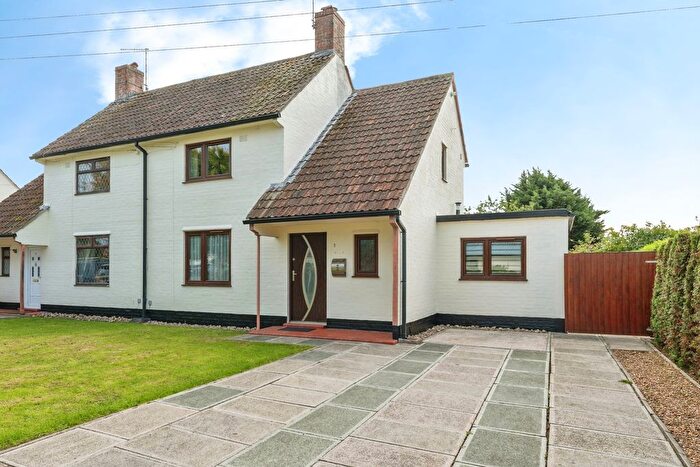 2 Bedroom Semi Detached House For Sale In Fowler Road, Blacon, Chester, Cheshire, CH1