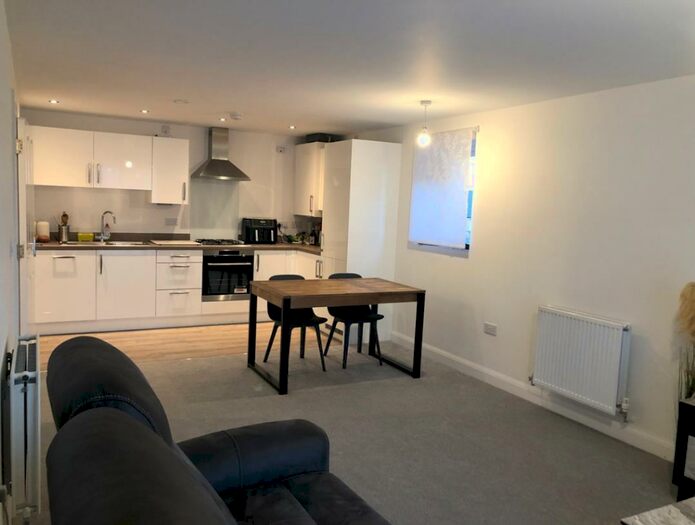 1 Bedroom Apartment To Rent In Belgrave Middleway, Birmingham, B5