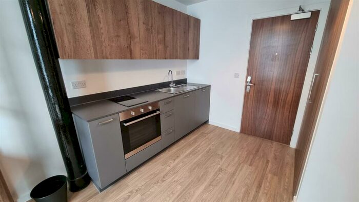 1 Bedroom Private Hall To Rent In The Silk Mill, LA2