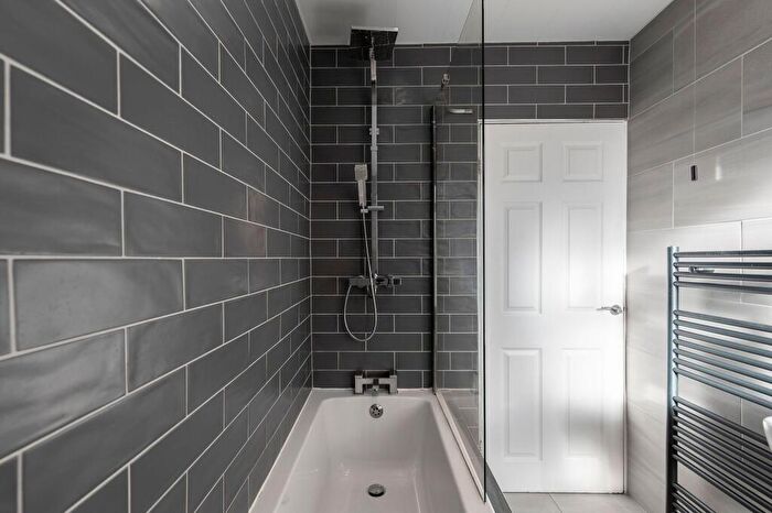 2 Bedroom Flat For Sale In Cornel Road, High Heaton, NE7