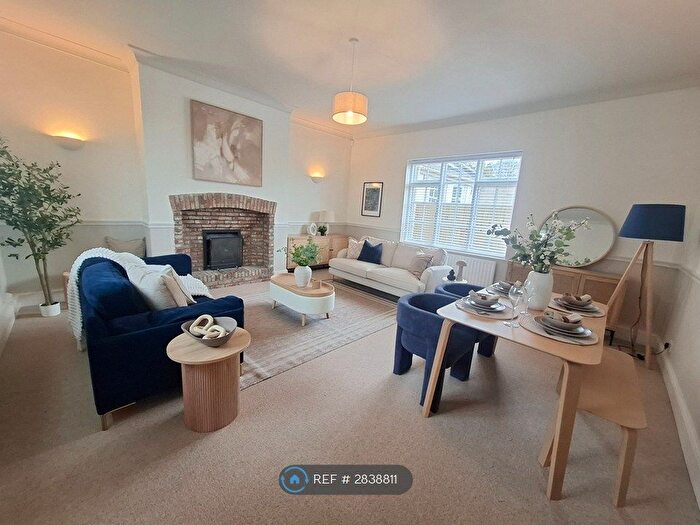 3 Bedroom Terraced House To Rent In Hull Road, York, YO19