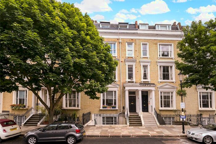 2 Bedroom Flat To Rent In Eardley Crescent, Earls Court, SW5