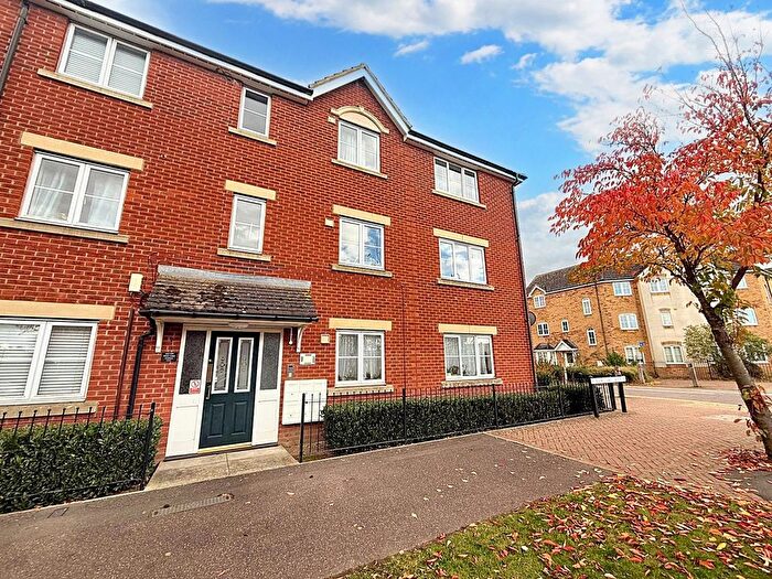 2 Bedroom Flat To Rent In West Lake Avenue, Hampton Vale, PE7