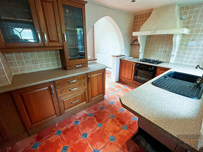 3 Bedroom Town House For Sale In Stainsby Avenue, Heanor, Derbyshire, DE75