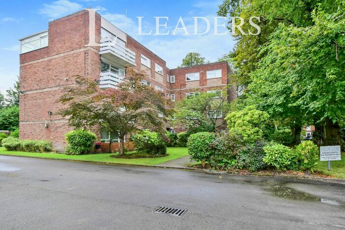 3 Bedroom Flat To Rent In Willow Court, Willow Bank, Manchester, M14