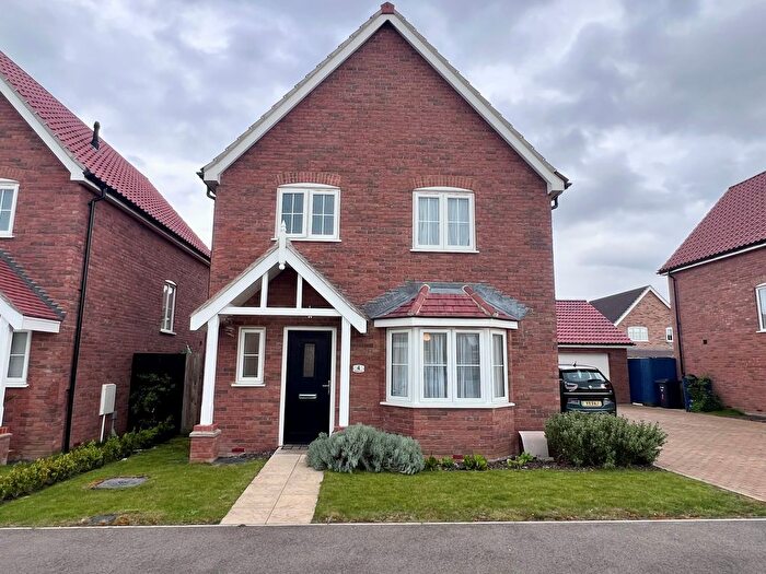 3 Bedroom Detached House To Rent In Yarrow Drive, Hunstanton, PE36