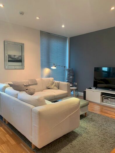 3 Bedroom Flat To Rent In Chapel Street, Liverpool, L3