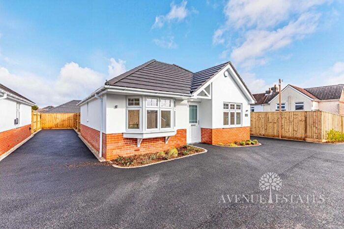 2 Bedroom Bungalow For Sale In Lacey Crescent, Poole, Dorset, BH15