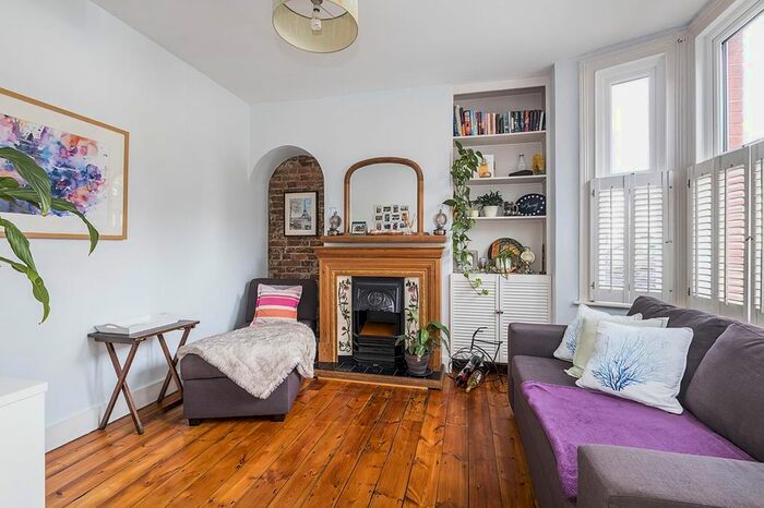 2 Bedroom Semi-Detached House To Rent In Red Lion Road, Surbiton, KT6