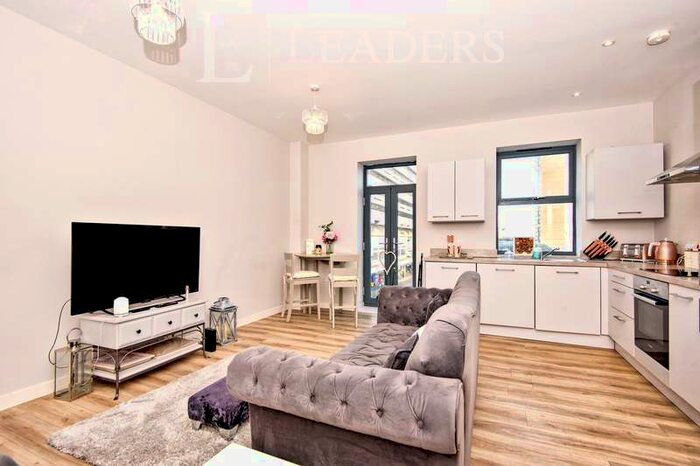 2 Bedroom Flat To Rent In Chichester Road, Southend On Sea., SS1