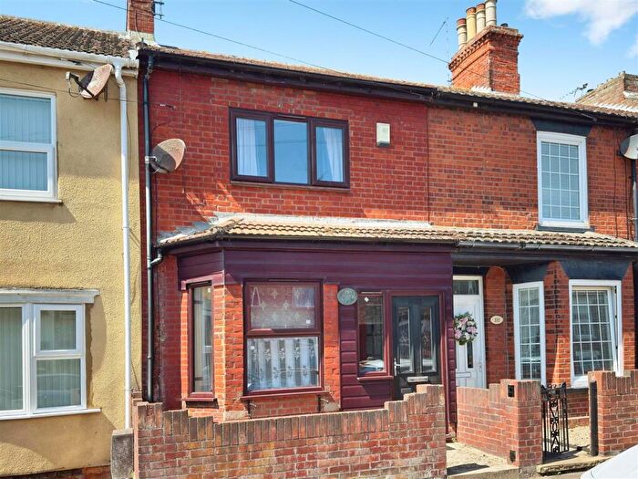 3 Bedroom Terraced House For Sale In Wollaston Road, Lowestoft, Suffolk, NR32
