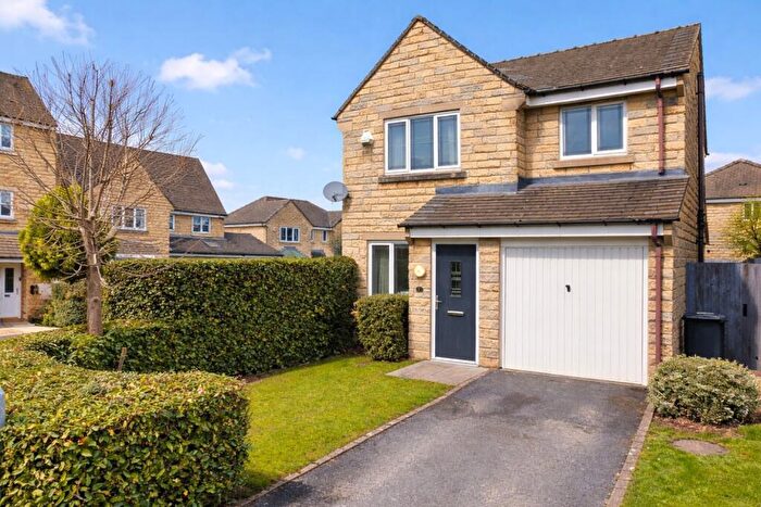 3 Bedroom Detached House For Sale In Birk Hey Close, Bailiff Bridge, Brighouse, HD6
