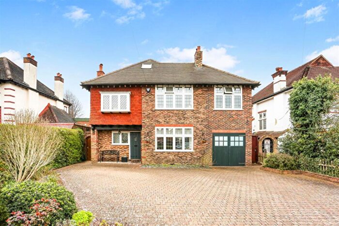 5 Bedroom Detached House For Sale In West Drive, Cheam, Sutton, SM2