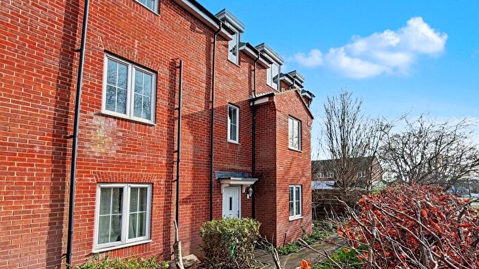 2 Bedroom Flat For Sale In Briar Furlong, Ambrosden, Bicester, OX25
