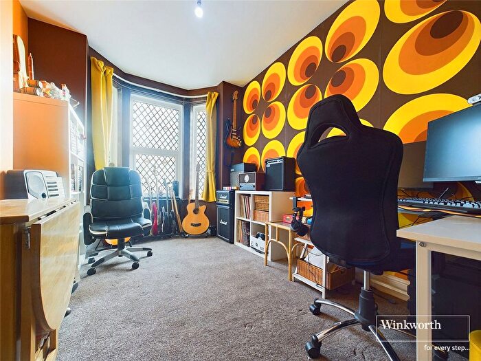 2 Bedroom End Of Terrace House For Sale In Belmont Road, Reading, United Kingdom, RG30