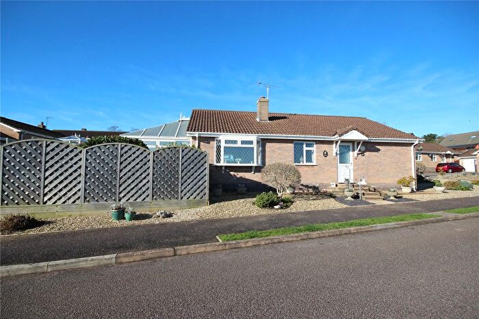 2 Bedroom Bungalow For Sale In Rowan Drive, Seaton, Devon, EX12