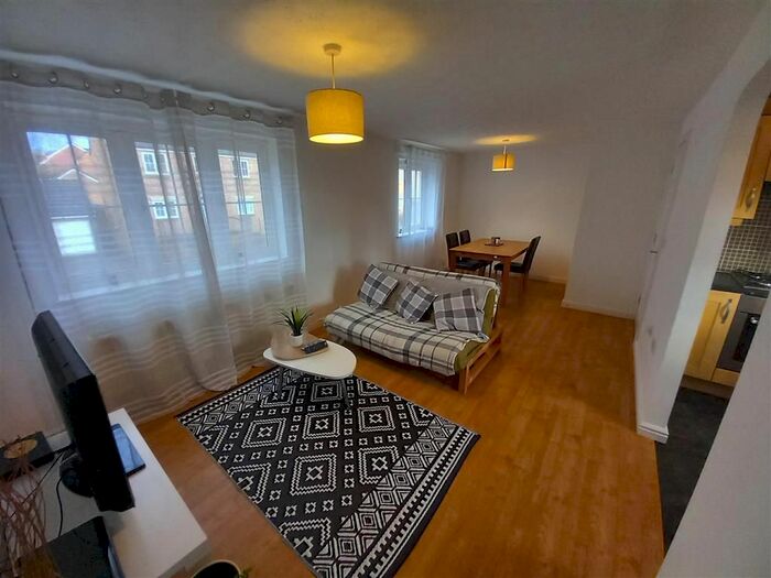 1 Bedroom Flat To Rent In Denbeigh Court, Hirwaun, Aberdare, CF44