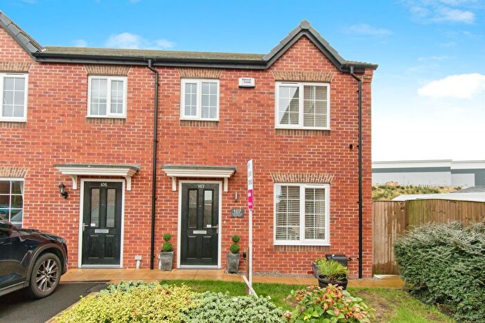 3 Bedroom Semi-detached House For Sale In Craig Hopson Avenue, Castleford, WF10
