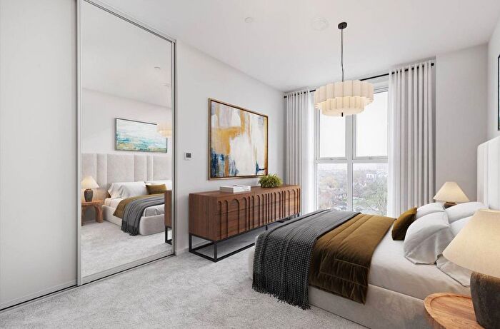 2 Bedroom Flat For Sale In Clapham Park, Clapham, London, SW4