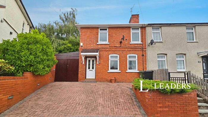 3 Bedroom Semi Detached House For Sale In Portefields Road, Worcester, Worcestershire, WR4