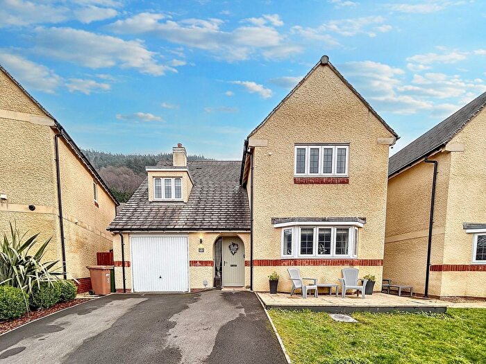 4 Bedroom Detached House For Sale In Gardens View Close, Cross Keys, NP11