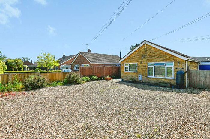 2 Bedroom Detached Bungalow For Sale In Ravens Bank, Whaplode St Catherines, PE12