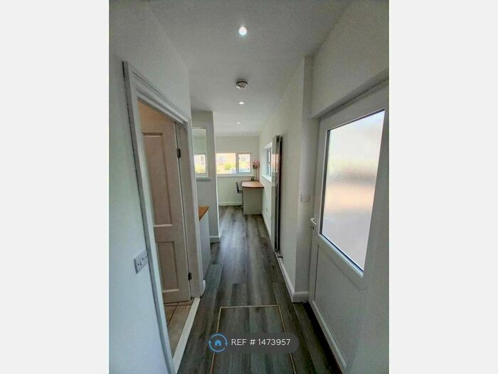 Studio To Rent In Stareton Close, Coventry, CV4