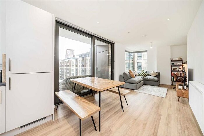 1 Bedroom Flat For Sale In Macclesfield Road, City Road, EC1V