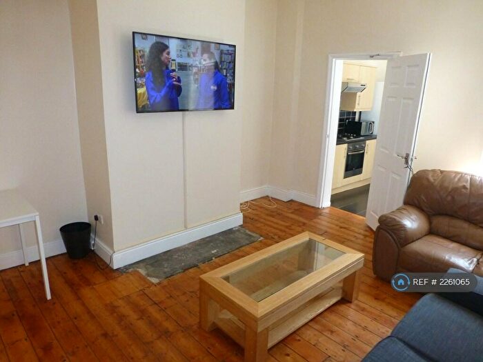 2 Bedroom Flat To Rent In Sandyford Road, Newcastle Upon Tyne, NE2