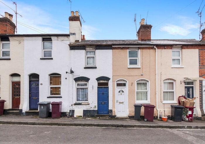2 Bedroom Terraced House To Rent In Blenheim Gardens, Reading, RG1