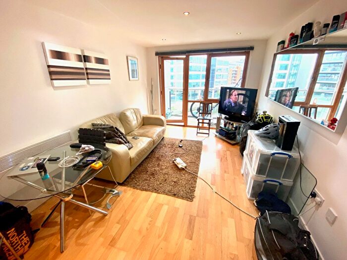 1 Bedroom Flat To Rent In Crozier House, Leeds, LS10