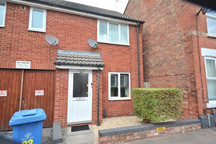 2 Bedroom End Of Terrace House To Rent In Peel Street Derby, DE22