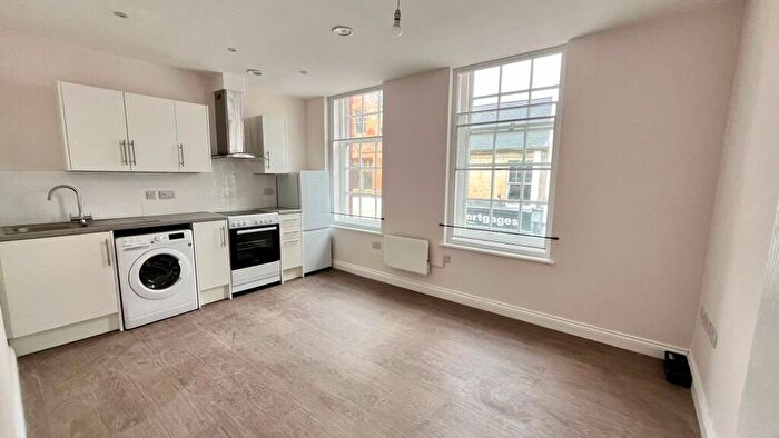 2 Bedroom Apartment To Rent In Leeming Street, Mansfield, NG18