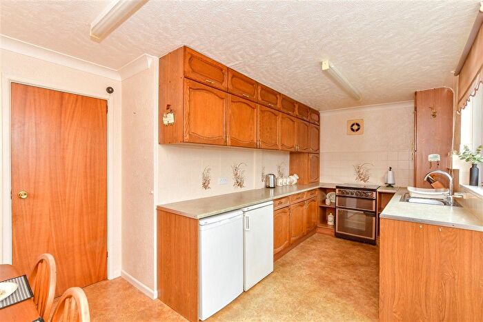 3 Bedroom Terraced House For Sale In Whitsbury Road, Havant, Hampshire, PO9